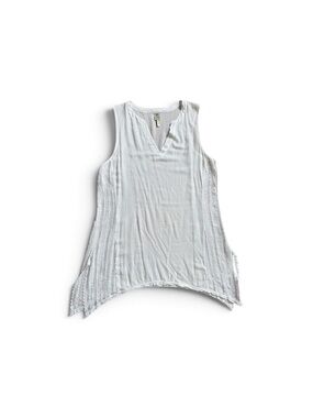 🤍 XCVI  Boho Crochet V-Neck Tank 🤍